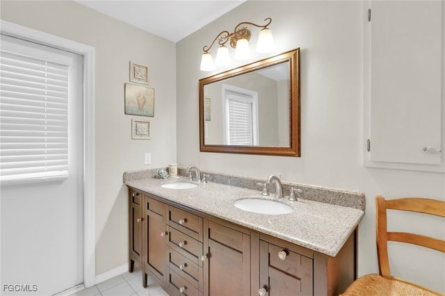 8866 Banyan Cove CIR, Fort Myers, FL 33919