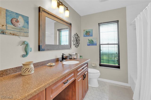 8866 Banyan Cove CIR, Fort Myers, FL 33919