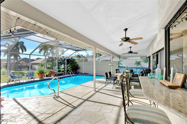 8866 Banyan Cove CIR, Fort Myers, FL 33919