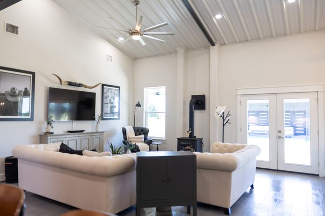 1560 Lacy Drive, Lipan, TX 76462
