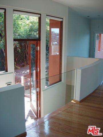 2337 BAXTER Street, Los Angeles, CA 90039