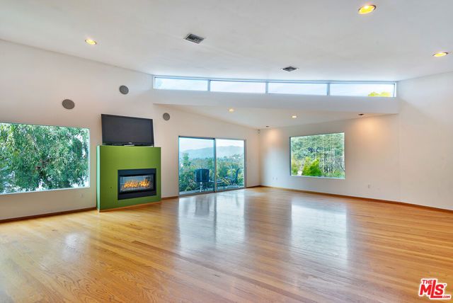 2337 BAXTER Street, Los Angeles, CA 90039