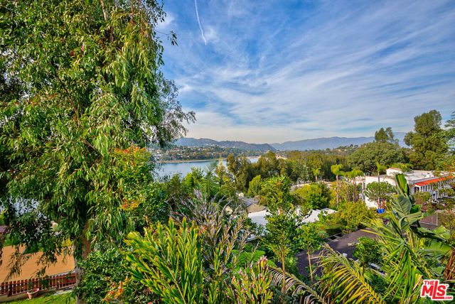 2337 BAXTER Street, Los Angeles, CA 90039