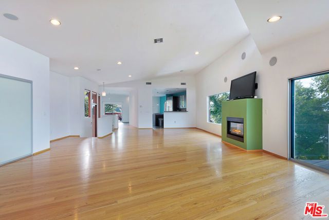 2337 BAXTER Street, Los Angeles, CA 90039