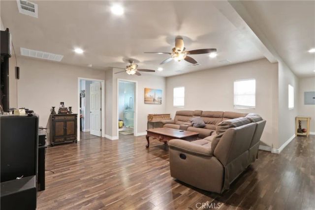 3129 W Olinda, Anaheim, CA 92804