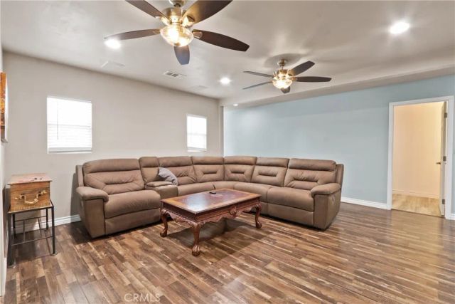 3129 W Olinda, Anaheim, CA 92804