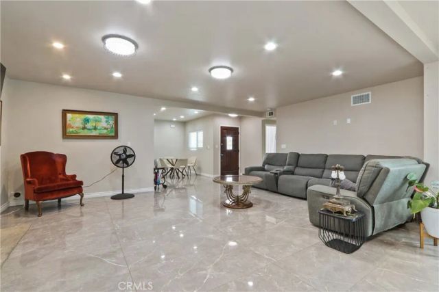 3129 W Olinda, Anaheim, CA 92804