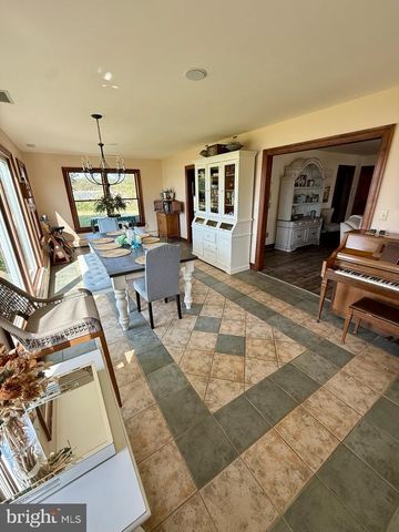 4928 GREGORY RD, Cambridge, MD 21613
