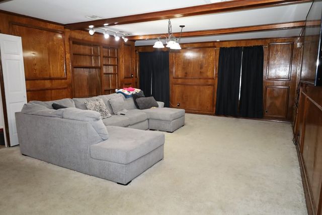 6165 Masters Drive, Shreveport, LA 71129