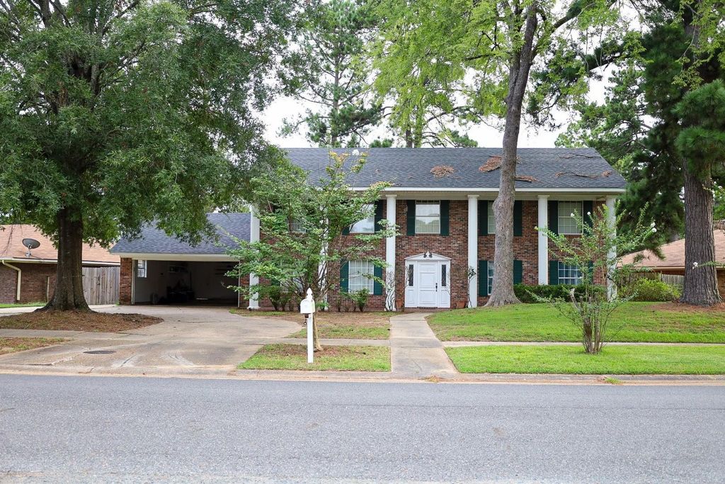 6165 Masters Drive, Shreveport, LA 71129