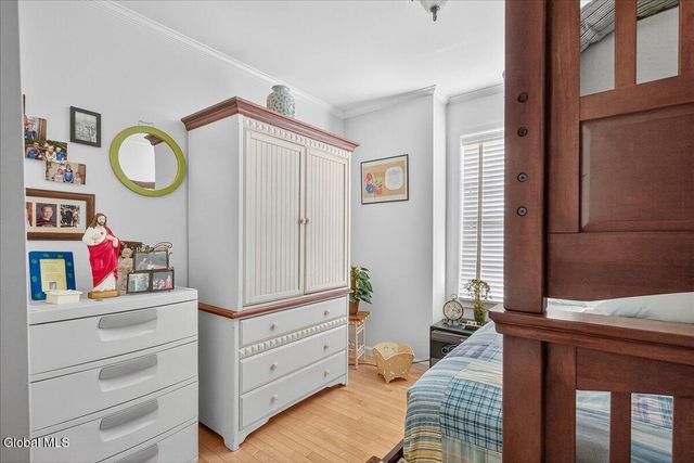 106 Calhoun Drive, Schaghticoke, NY 12182