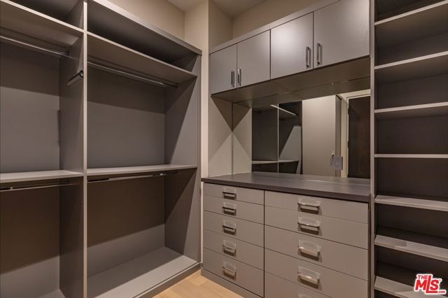 1895 Rising Glen Road, Los Angeles, CA 90069