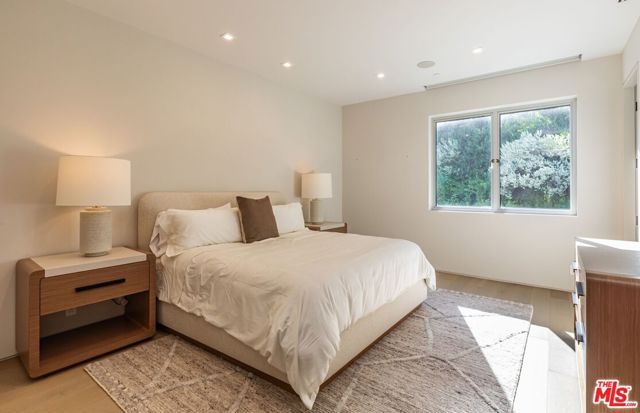 1895 Rising Glen Road, Los Angeles, CA 90069