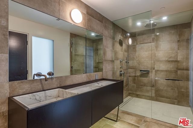 1895 Rising Glen Road, Los Angeles, CA 90069