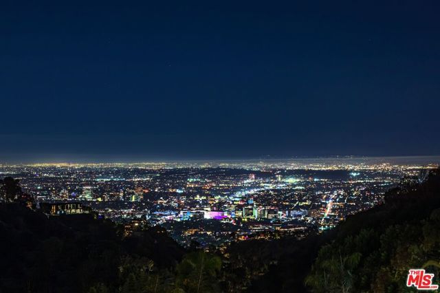 1895 Rising Glen Road, Los Angeles, CA 90069