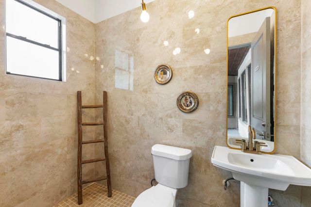 16015 Fawn Vista, Houston, TX 77068