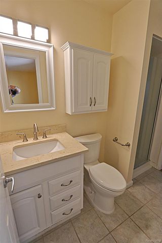 38924 Dover Street, Livonia, MI 48150