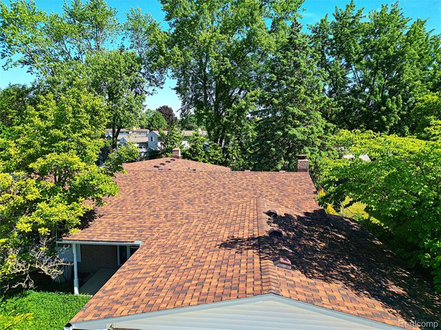 38924 Dover Street, Livonia, MI 48150