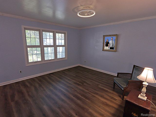 38924 Dover Street, Livonia, MI 48150