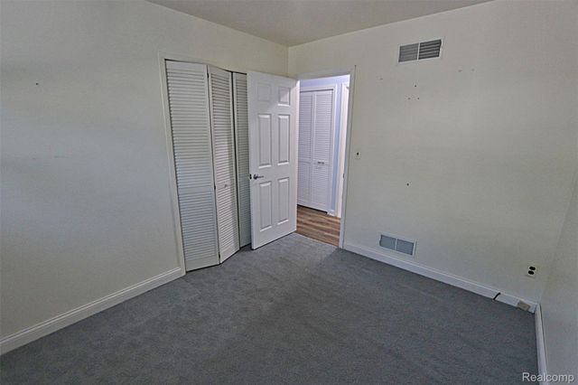 38924 Dover Street, Livonia, MI 48150
