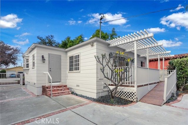 912 S Sierra Vista Avenue, Alhambra, CA 91801