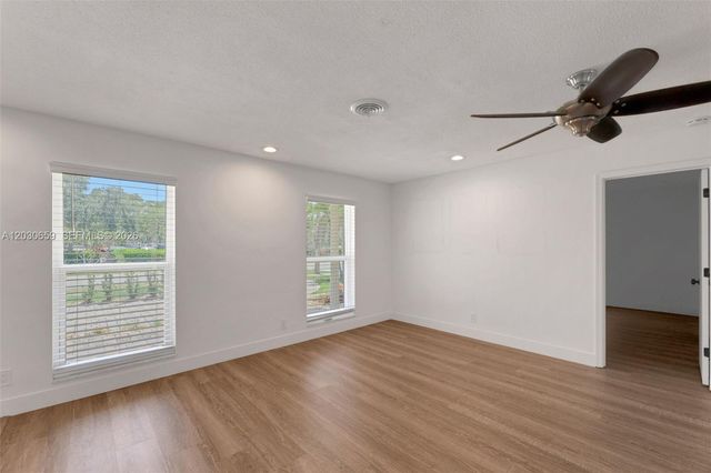 6341 NE 22nd Ave, Fort Lauderdale, FL 33308