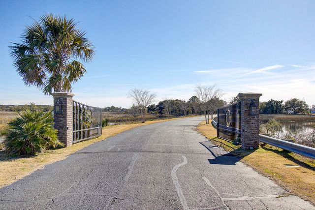 545 Towles Crossing Drive, Johns Island, SC 29455