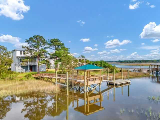 545 Towles Crossing Drive, Johns Island, SC 29455