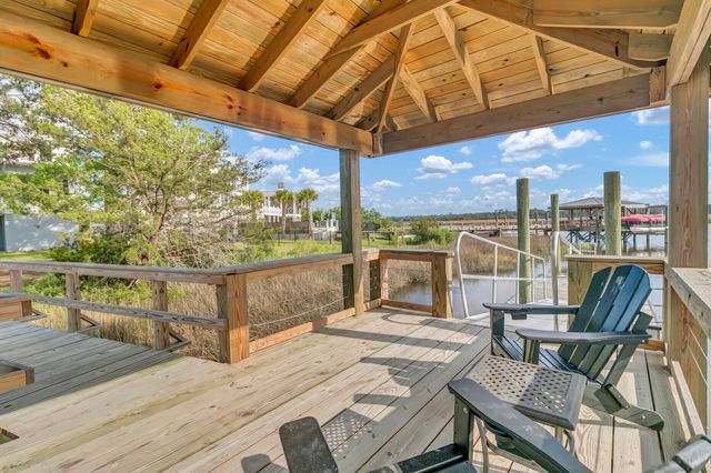 545 Towles Crossing Drive, Johns Island, SC 29455