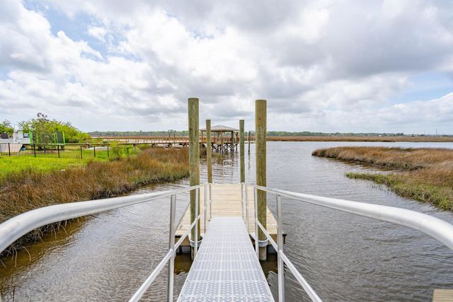 545 Towles Crossing Drive, Johns Island, SC 29455