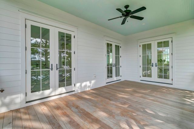 545 Towles Crossing Drive, Johns Island, SC 29455