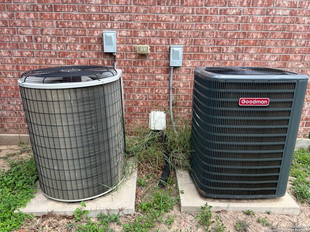 10006 Bradley Oak, San Antonio, TX 78223