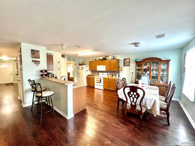 10006 Bradley Oak, San Antonio, TX 78223