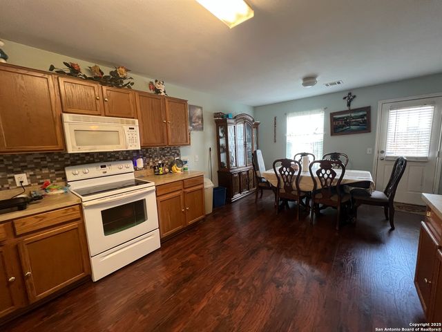 10006 Bradley Oak, San Antonio, TX 78223