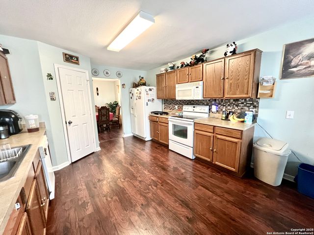 10006 Bradley Oak, San Antonio, TX 78223