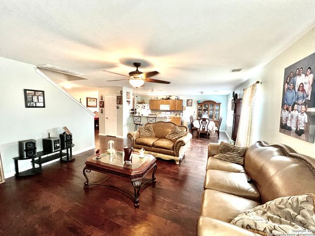 10006 Bradley Oak, San Antonio, TX 78223