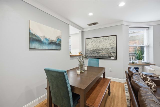 96 Gainsborough St 205W, Boston, MA 02115