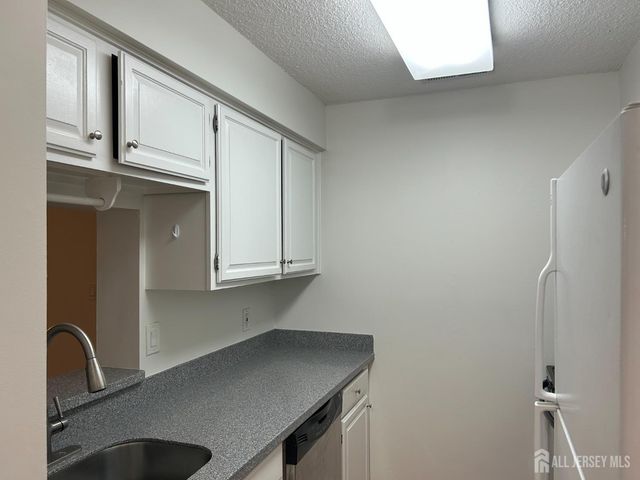 5317 Ravens Crest Drive, Plainsboro, NJ 08536