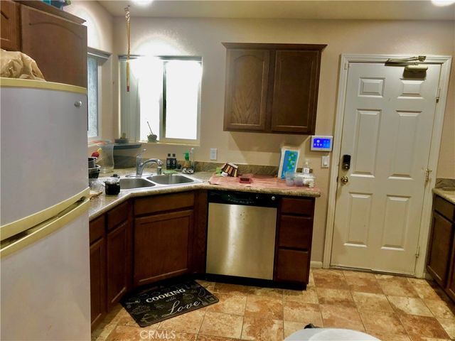 6855 Manzanita Avenue, 29 Palms, CA 92277