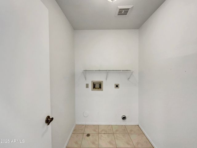 6512 S SAWGRASS Drive, Chandler, AZ 85249