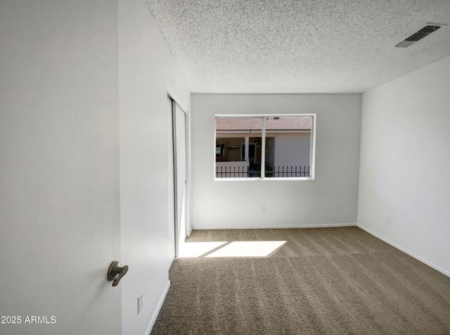 6512 S SAWGRASS Drive, Chandler, AZ 85249