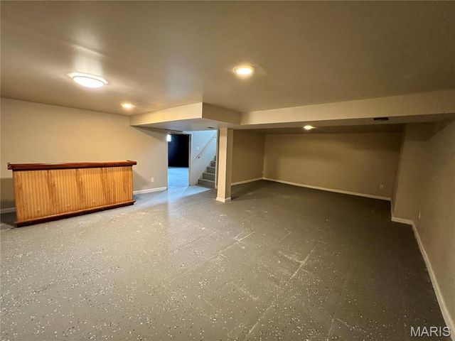 1322 Petite Drive, St Louis, MO 63138