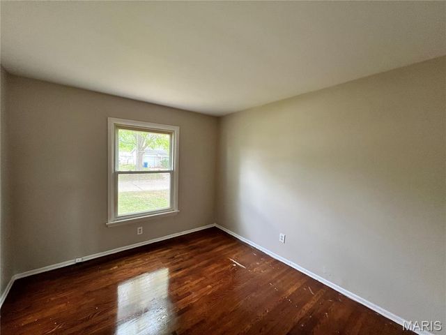 1322 Petite Drive, St Louis, MO 63138