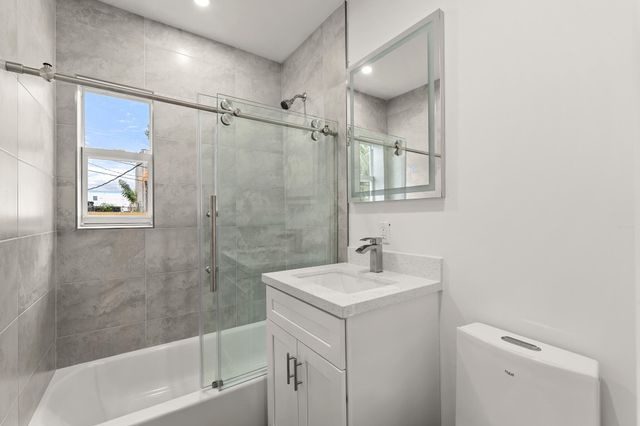 1311 Avenue H, Riviera Beach, FL 33404