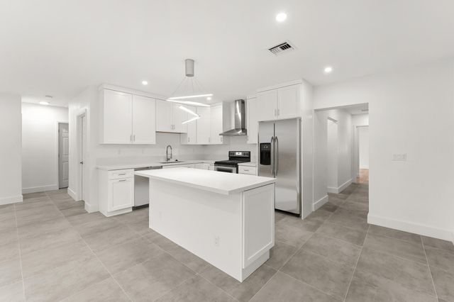 1311 Avenue H, Riviera Beach, FL 33404