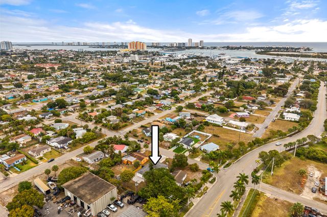 1311 Avenue H, Riviera Beach, FL 33404