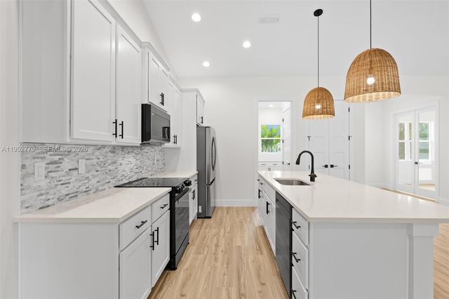 1291 TACOMA ST SE, Palm Bay, FL 32909