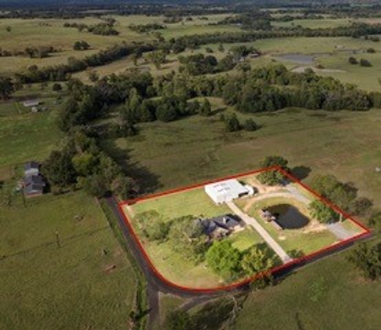 1881 SW County Road 3090, Mount Vernon, TX 75457