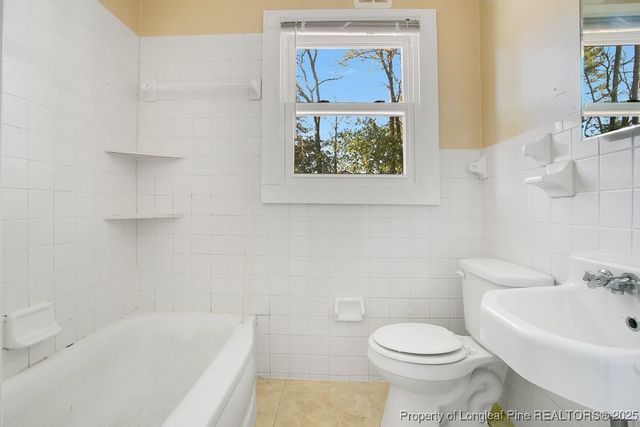 1453 Pamalee Drive, Fayetteville, NC 28303