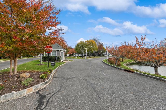 95 Cove Lane, East Setauket, NY 11733